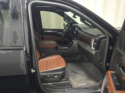 Used 2024 GMC Sierra 2500 Denali Ultimate image 10