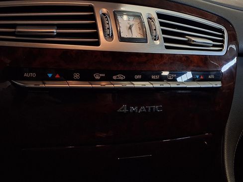 Used 2010 Mercedes-Benz CL 550 CL 550 image 17