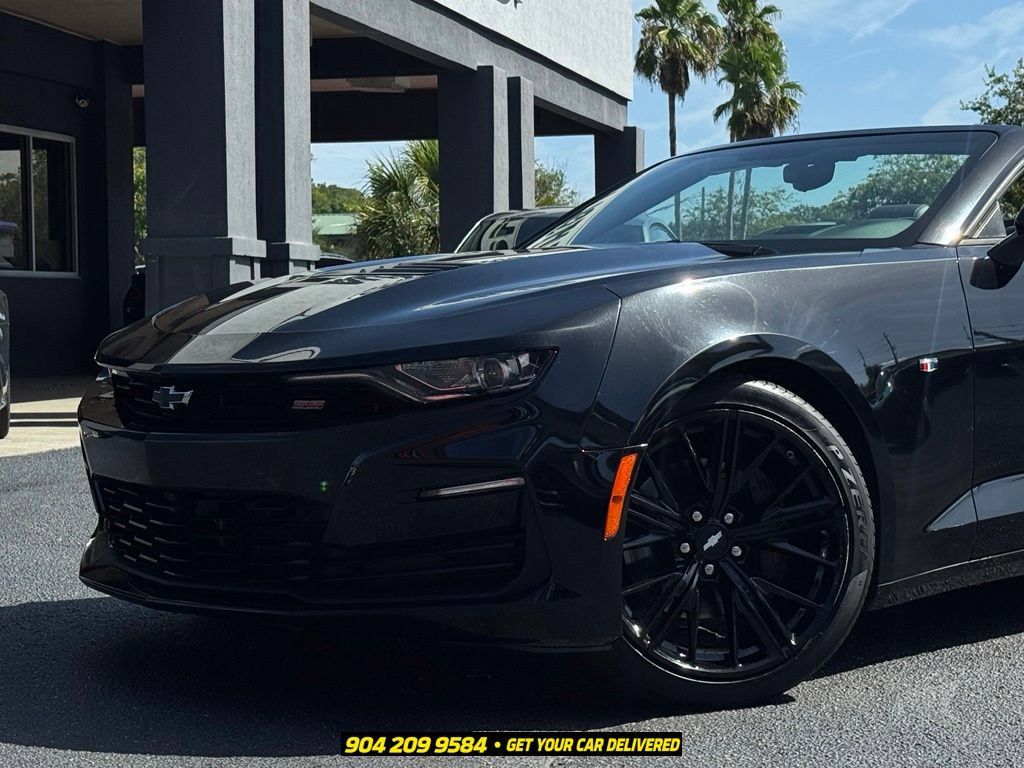 Used 2019 Chevrolet Camaro SS RWD image 3