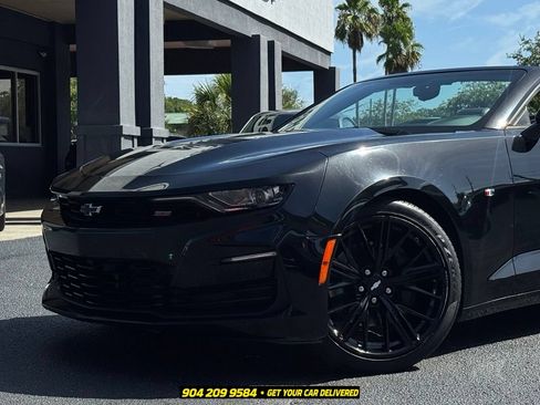 Used 2019 Chevrolet Camaro SS RWD image 3