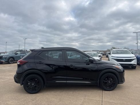 Used 2023 Nissan Kicks SR image 20