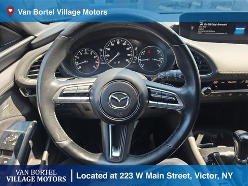 Used 2021 MAZDA MAZDA3 Hatchback w/Premium Plus Pkg AWD/4WD image 16