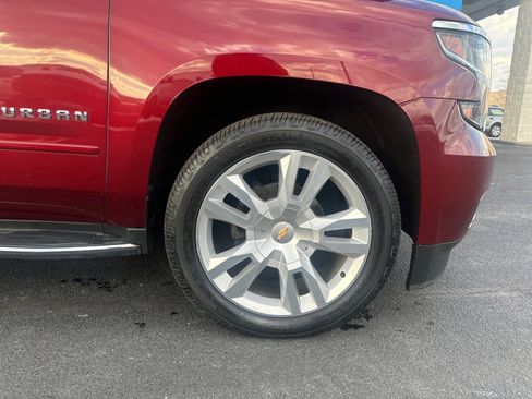 Used 2017 Chevrolet Suburban Premier image 32