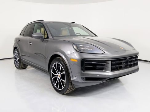 New 2026 Porsche Cayenne image 8