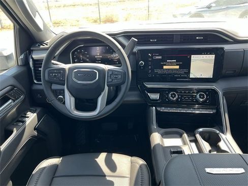 New 2026 GMC Sierra 2500 Denali w/ Denali Reserve Package image 11