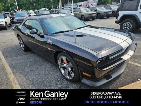Used 2012 Dodge Challenger SRT8 w/ Premium Sound Group RWD image 1