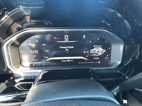 New 2026 GMC Sierra 1500 SLE image 13