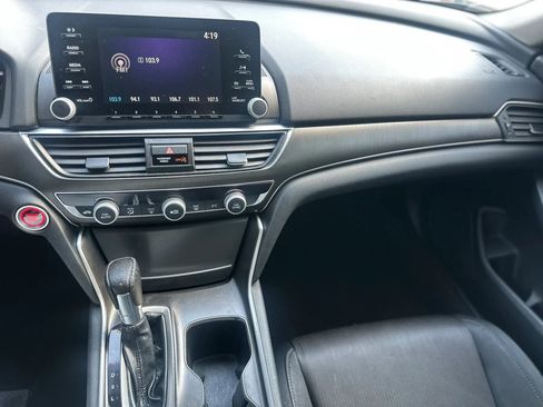 Used 2019 Honda Accord LX image 12