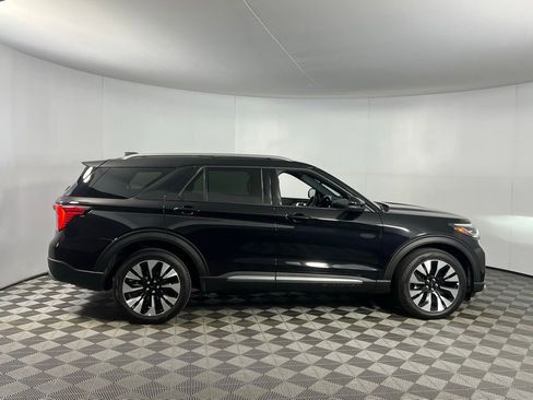 Used 2025 Ford Explorer Platinum w/ LUX Leather Package image 3