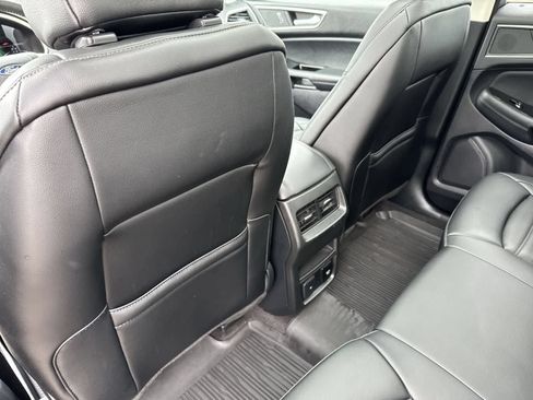 Used 2020 Ford Edge SEL w/ Convenience Package AWD/4WD image 18