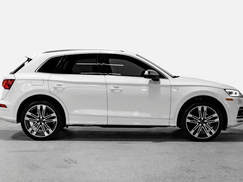 Used 2018 Audi SQ5 Prestige w/ Prestige Package AWD/4WD image 5