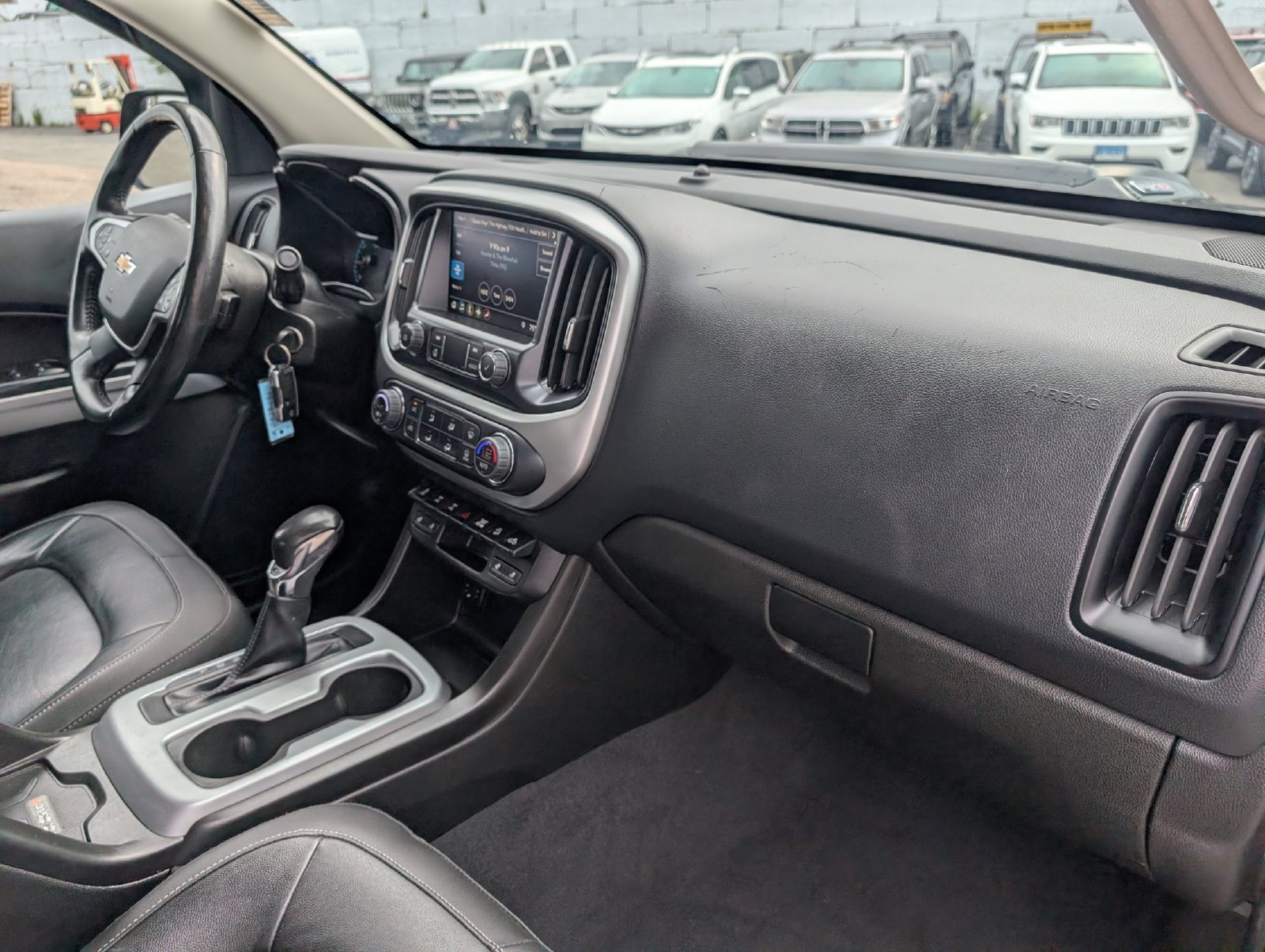 Used 2022 Chevrolet Colorado ZR2 w/ ZR2 Midnight Special Edition AWD/4WD image 28