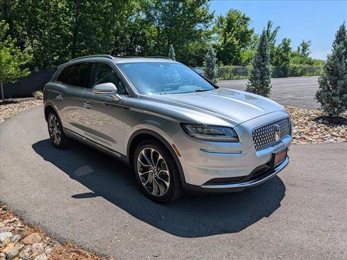 Used 2023 Lincoln Nautilus Reserve AWD/4WD image 7