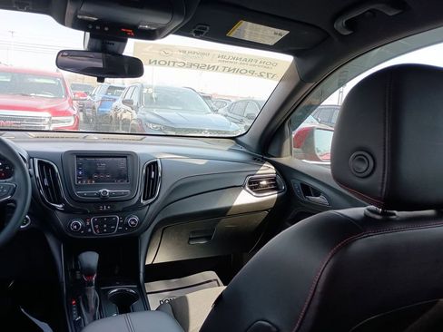 Used 2022 Chevrolet Equinox RS w/ LPO, Floor Liner Package image 11