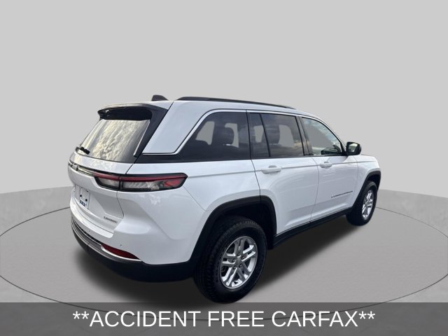 Used 2025 Jeep Grand Cherokee Laredo AWD/4WD image 4
