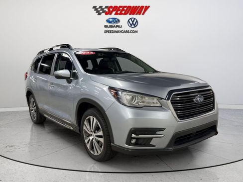 Used 2022 Subaru Ascent Limited w/ Technology Package AWD/4WD image 2