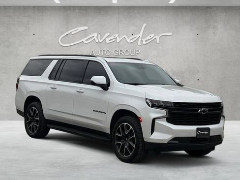 Used 2023 Chevrolet Suburban RST w/ Luxury Package image 2