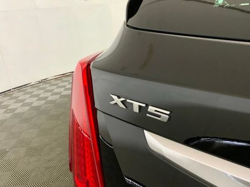 Used 2019 Cadillac XT5 Luxury AWD/4WD image 16