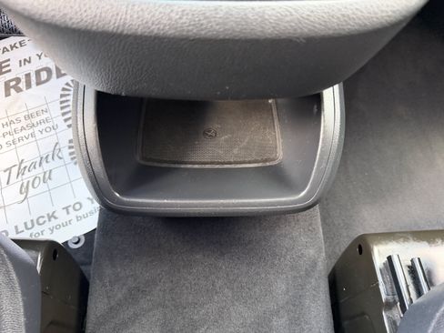 Used 2016 Mercedes-Benz Metris Passenger image 37