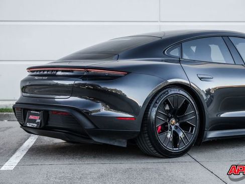 Used 2021 Porsche Taycan 4S w/ Premium Package image 54