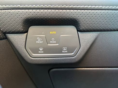 New 2026 Volkswagen Atlas SE FWD image 31