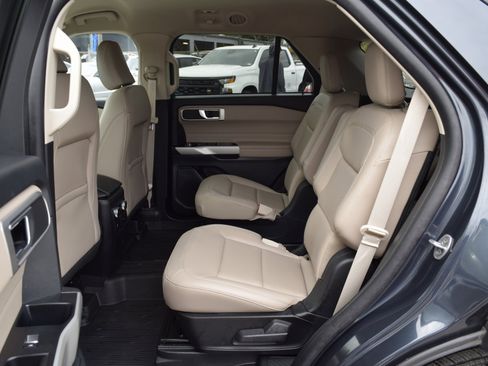 Used 2023 Ford Explorer XLT w/ Equipment Group 202A image 20