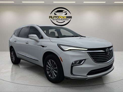 Used 2024 Buick Enclave Premium AWD/4WD image 1
