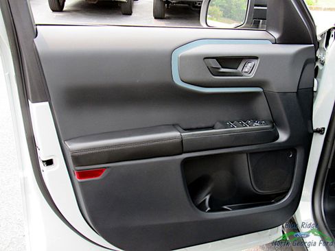 Used 2023 Ford Bronco Sport Badlands image 10