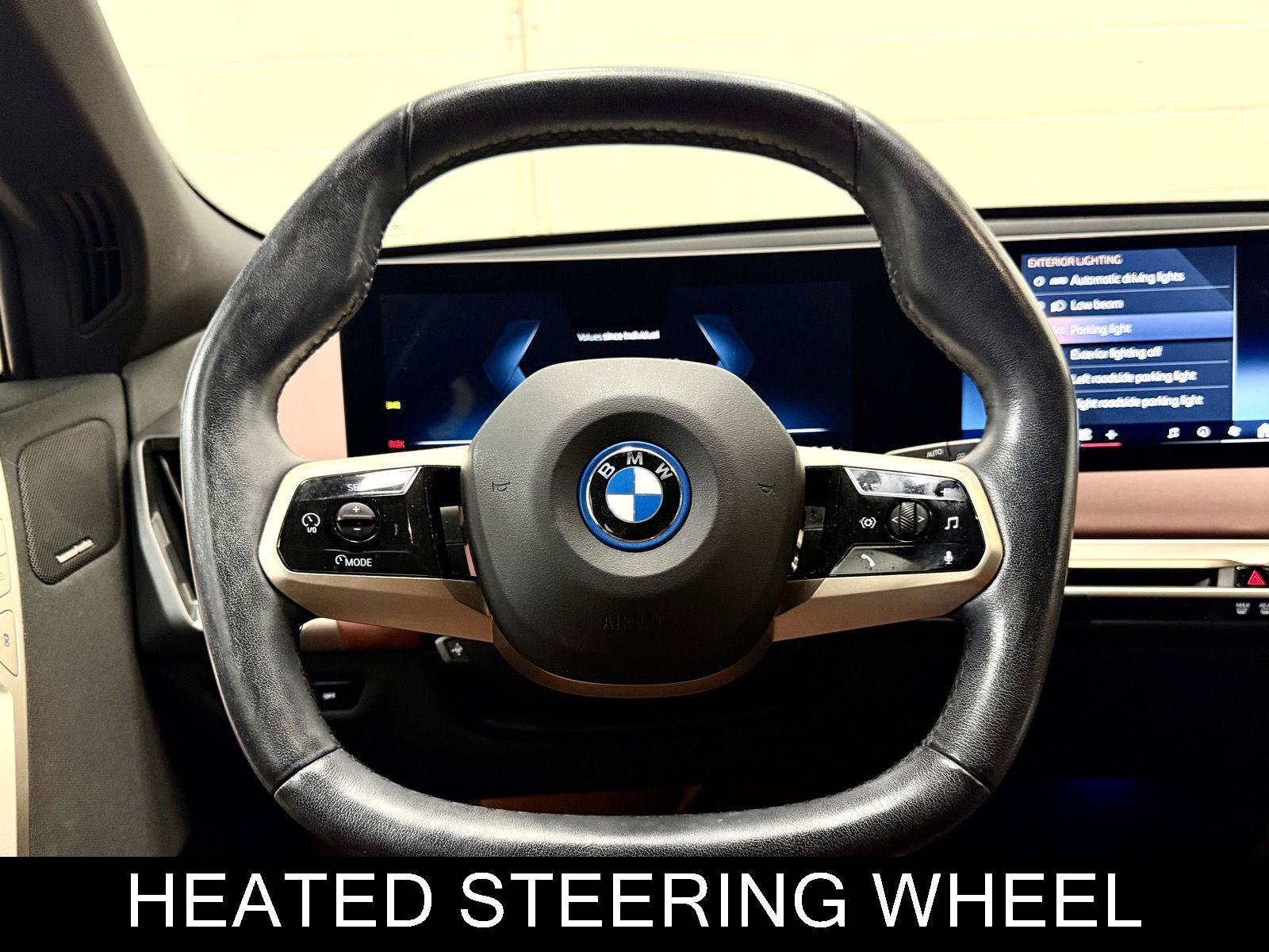 Used 2024 BMW iX xDrive50 w/ Sport Package AWD/4WD image 23