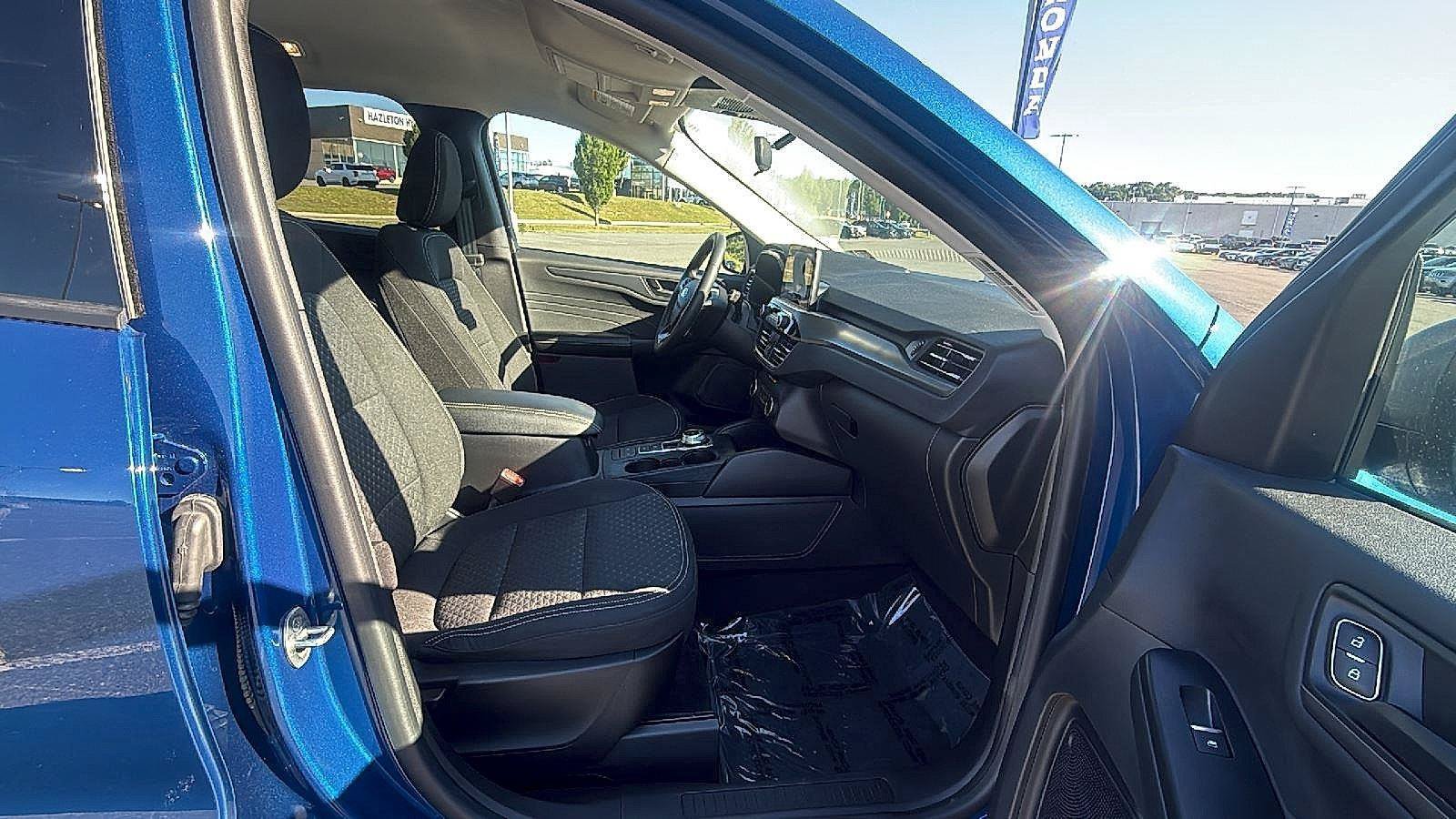 Used 2023 Ford Escape Active AWD/4WD image 18