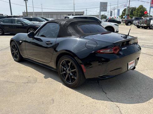 Used 2016 MAZDA MX-5 Miata Club RWD image 5