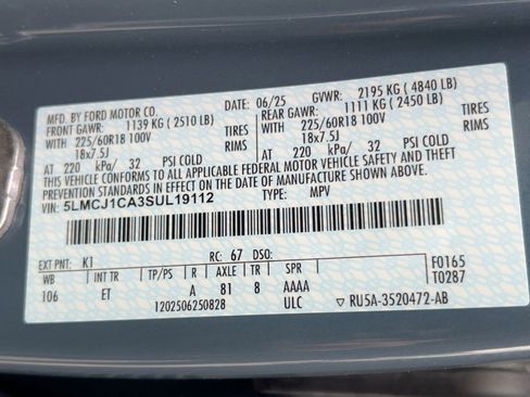 Used 2025 Lincoln Corsair FWD image 19