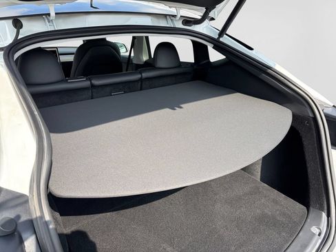 Used 2023 Tesla Model Y AWD image 39