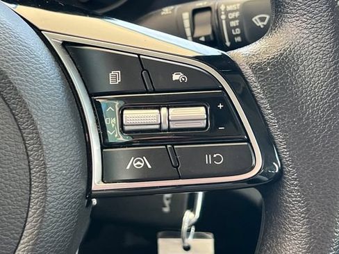 Used 2024 Kia Forte LXS w/ LXS Technology Package FWD image 29