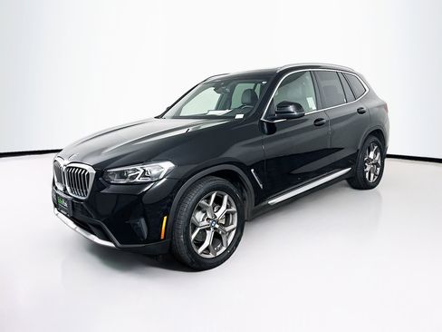Used 2023 BMW X3 sDrive30i w/ Premium Package image 3