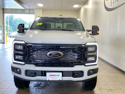 New 2026 Ford F250 Lariat w/ Tremor Off-Road Package AWD/4WD image 3