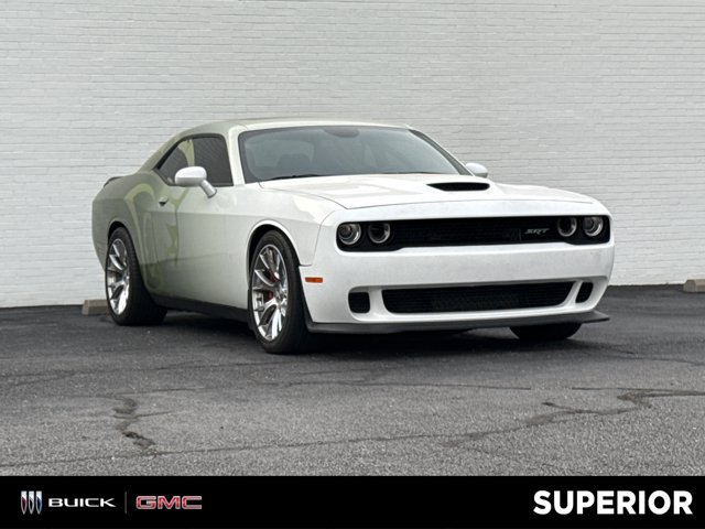 Used 2017 Dodge Challenger SRT Hellcat RWD image 1
