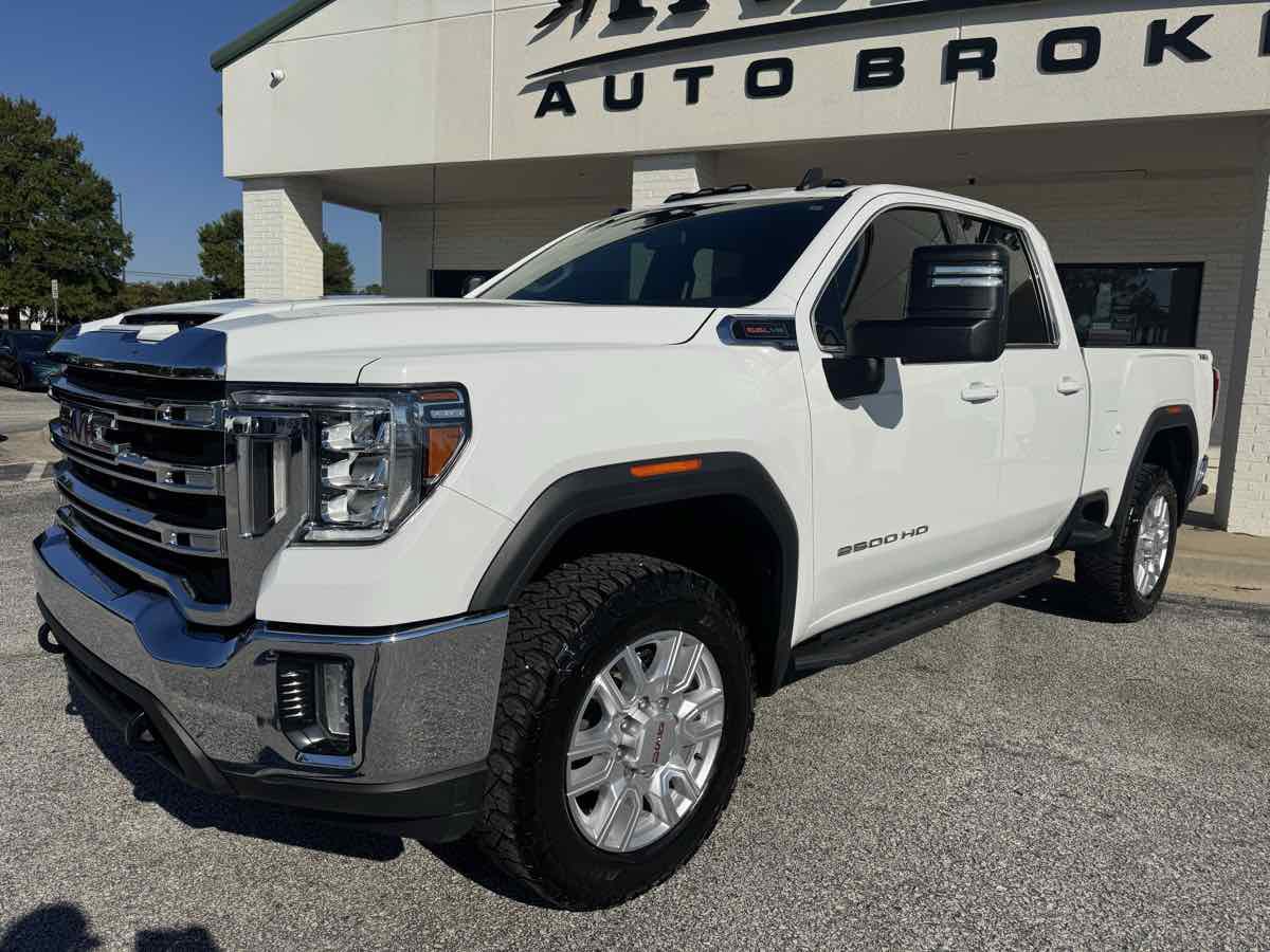 Used 2022 GMC Sierra 2500 SLE w/ SLE Value Package; AWD/4WD image 2