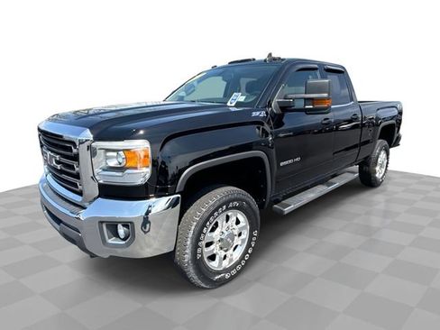 Used 2015 GMC Sierra 2500 SLE w/ SLE Preferred Package AWD/4WD image 1