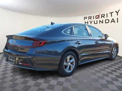 Used 2023 Hyundai Sonata SE w/ Cargo Package image 4