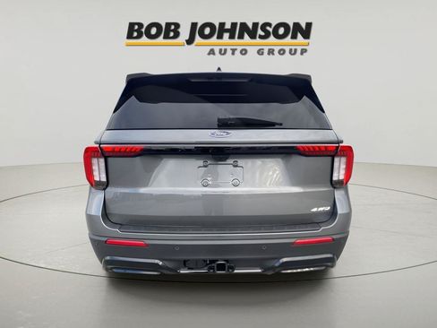New 2026 Ford Explorer ST-Line w/ ST-Line Street Pack AWD/4WD image 8