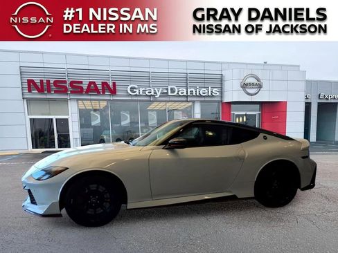 New 2026 Nissan Z NISMO w/ Floor Mat Package RWD image 4