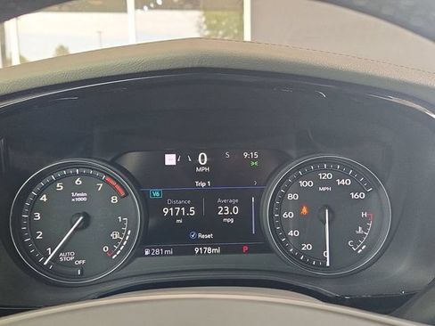 Used 2025 Cadillac XT5 Premium Luxury w/ Technology Package FWD image 14