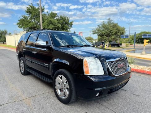 Used 2012 GMC Yukon SLT w/ SLT-2 Equipment Package RWD image 4