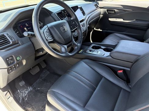 Certified 2024 Honda Passport TrailSport image 15