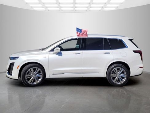 Certified 2024 Cadillac XT6 Premium Luxury FWD image 8