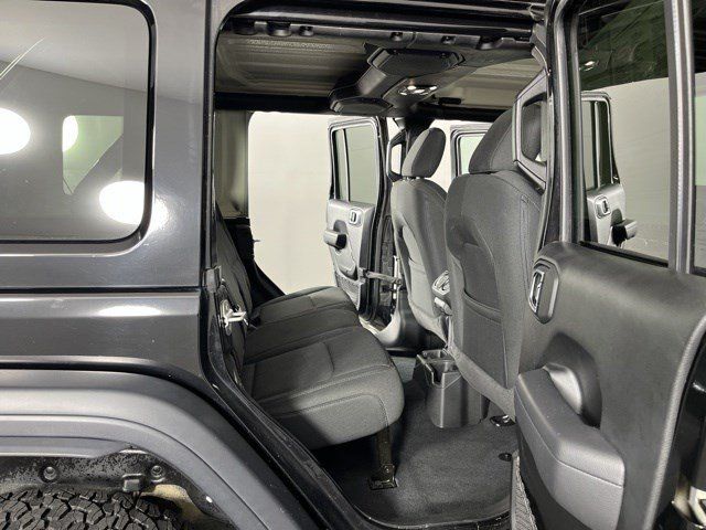 Used 2022 Jeep Wrangler Unlimited Sport AWD/4WD image 36