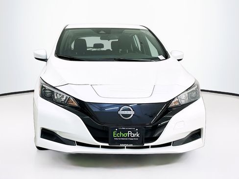 Used 2025 Nissan Leaf S image 2