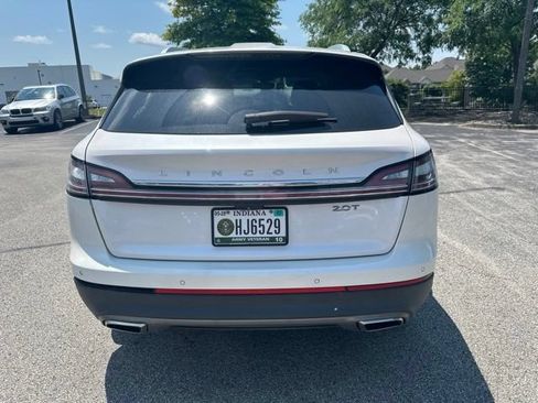 Used 2019 Lincoln Nautilus Select FWD image 4