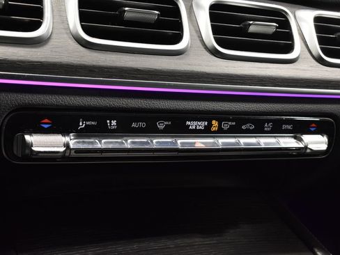 Used 2020 Mercedes-Benz GLE 350 4MATIC image 24